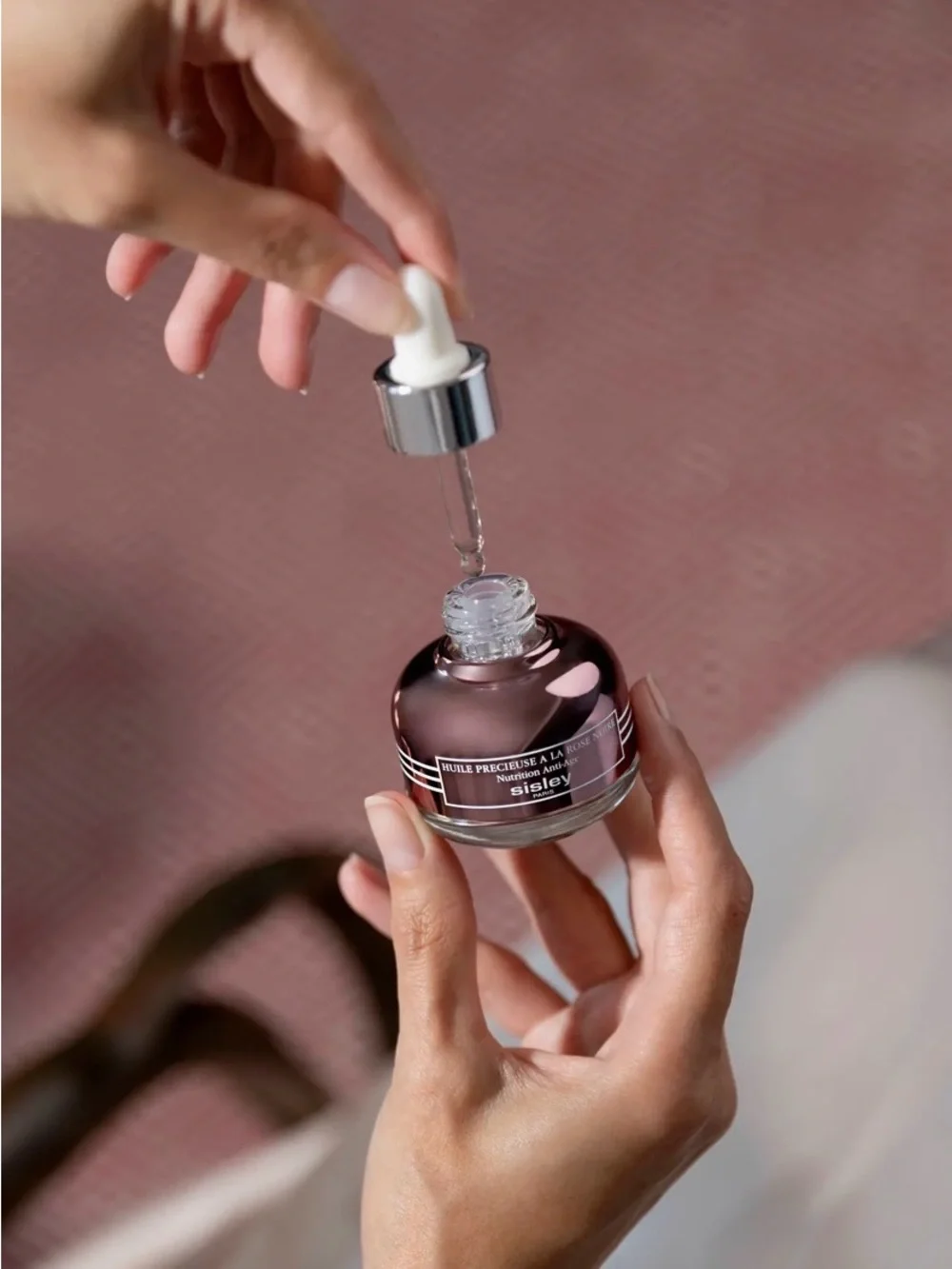 Sisley Paris black rose precious face oil